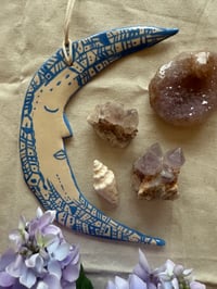 Image 4 of Lune à accrocher