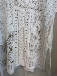 Image 15 of Daisy shirt, white (one size)