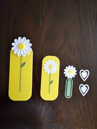 Image 2 of 3D Daisy and Hearts Ahaba Bookmarks and Page Markers