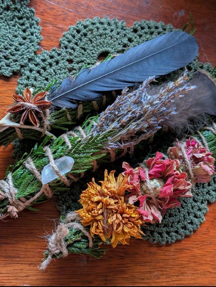 Image of Cedar Saining Bundles 