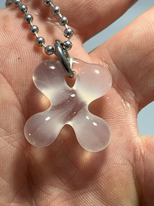 Image of hot glue clover 