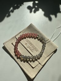 Image 3 of labradorite+strawberry quartz bracelet  灰月光+草莓晶手串