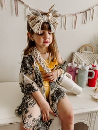 Image 5 of Beachy Mystery Zara Bows