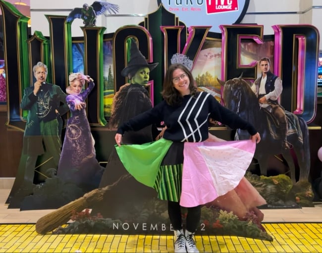 wicked / Cosmo + Wanda circle skirt, size M-L