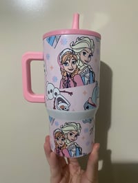 Image 1 of Frozen 20oz non spill tumbler with handle 
