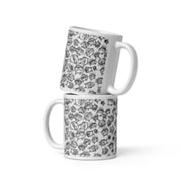 Image 3 of White glossy mug cat cuddle 