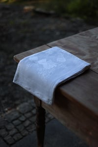 Image 7 of 1 Tischdecke mit Trauben, 1.10x 1.50m
