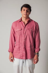 Image 1 of Camisa sahariana de lino frambuesa