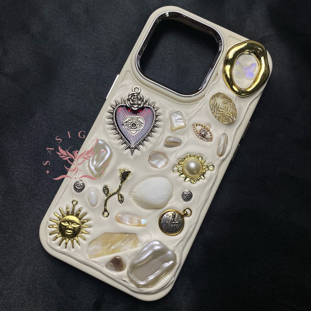 Image of Beige Vibes Mosaic Decor Cases 