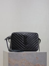 Image 4 of Y quilted tassel bags 