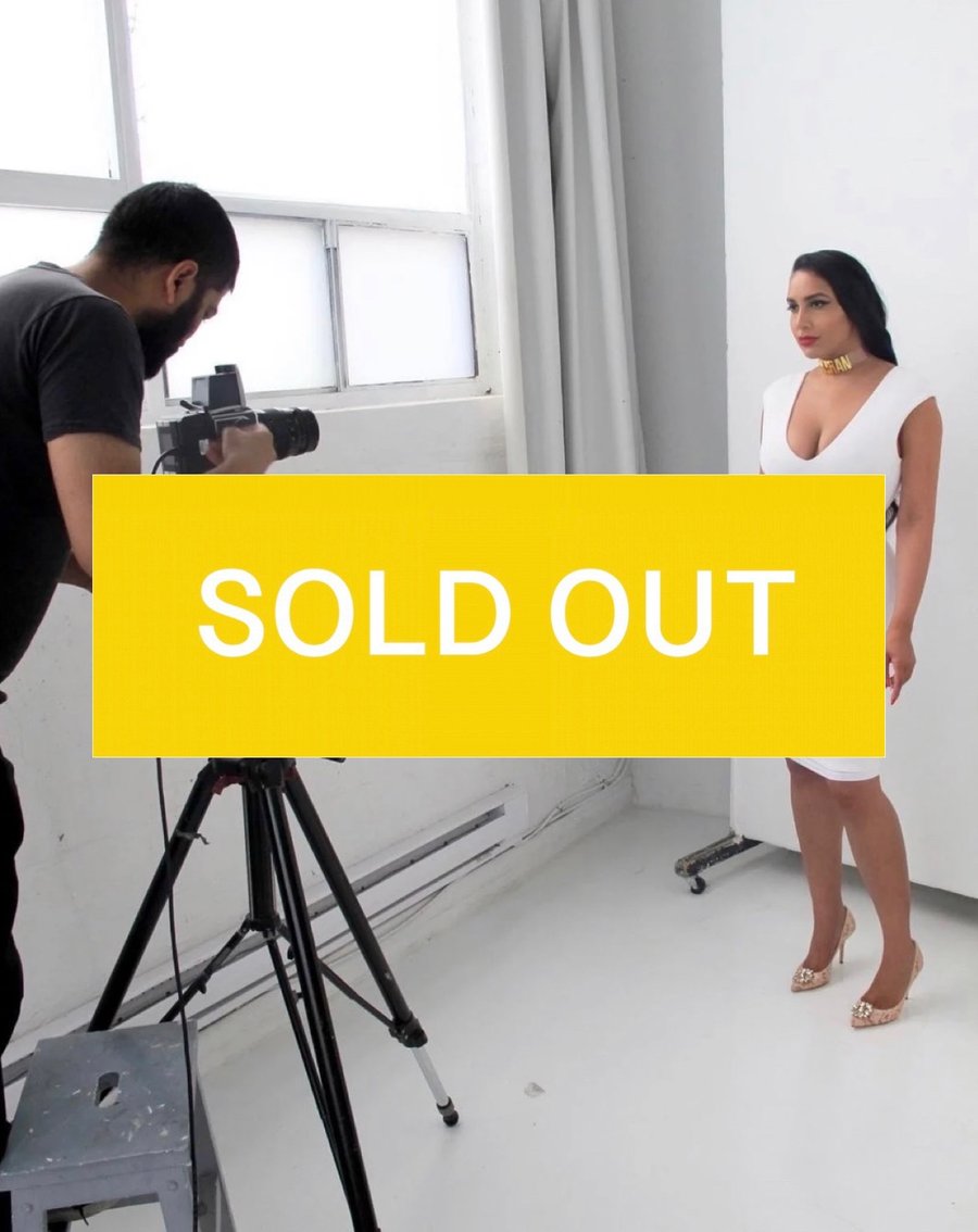 Image of BEBE WHITE TEXTURED MATERIAL MIDI DRESS (SMALL)