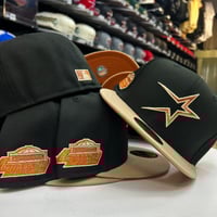 Image 2 of New Era 59Fifty “Rusty Queen” Santiago.Fitteds 