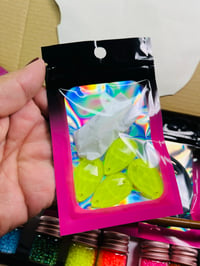 Image 5 of Sparkle Butterfly Beading Kit