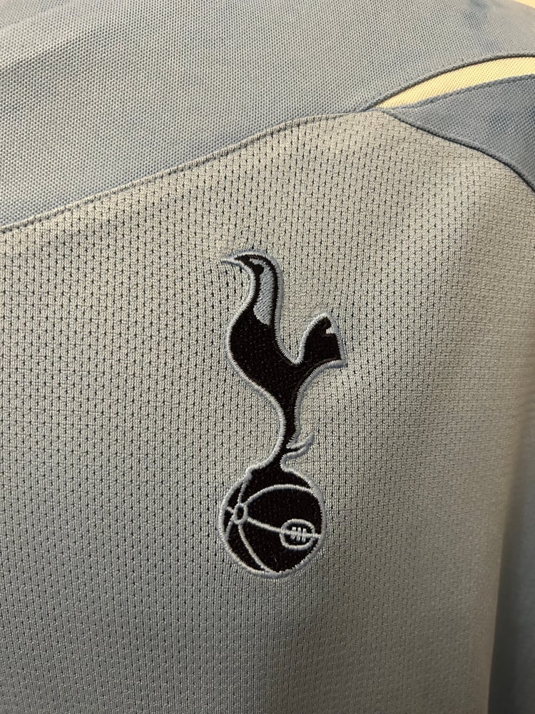 Image of Tottenham Hotspur “MODRIĆ 14” 2010/11 Away Cup Shirt (XL)