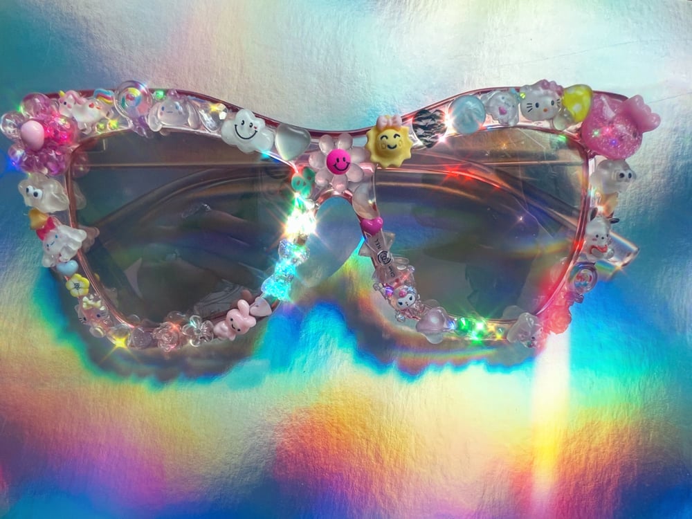 Kawaii cat-eye 🕶️ 💖🤩