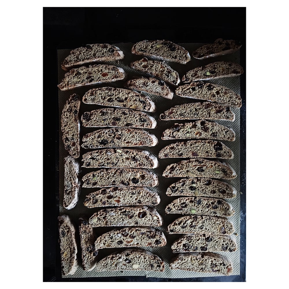 Image of Spiced Fruit & Nut Biscotti Tin