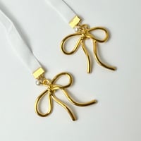 Image 2 of Pearl Bow Velvet Bookmark