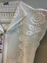 Image 3 of Daisy shirt, white (one size)