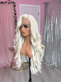 Image 5 of Tori free part wig 