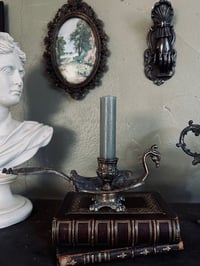 Image 6 of Bougeoir à main en forme de dragon, en laiton, style Napoleon III