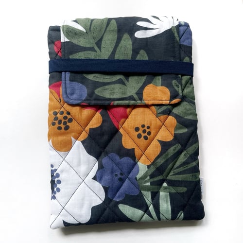 Image of Book Sleeve: Black Floral