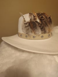 Image 1 of IVORY FEATHER HAT