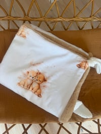 Image 3 of COUVERTURE MOTIF LIONCEAU 