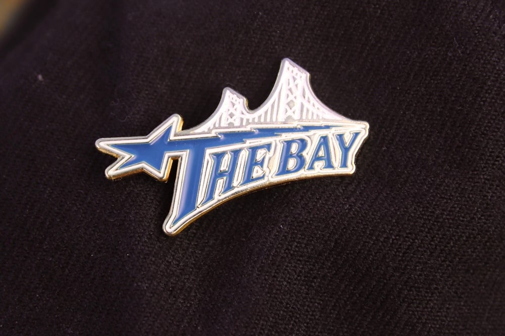 Image of 2000 All-Star Pin - Gold/Blue