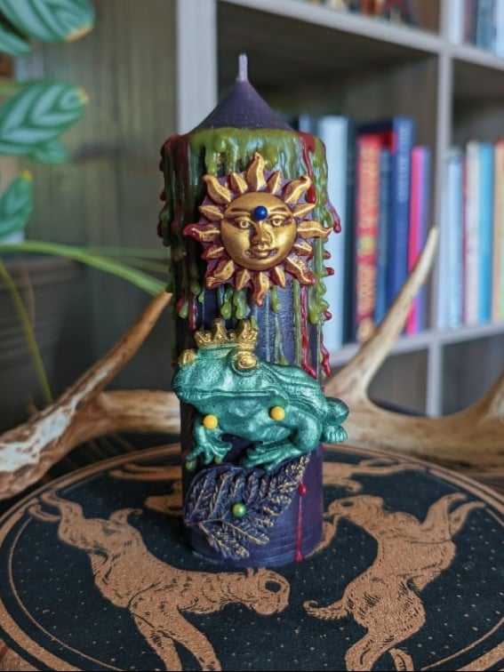Image of Frog King
