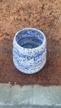 Image 2 of Vase Mellem Blåplettet