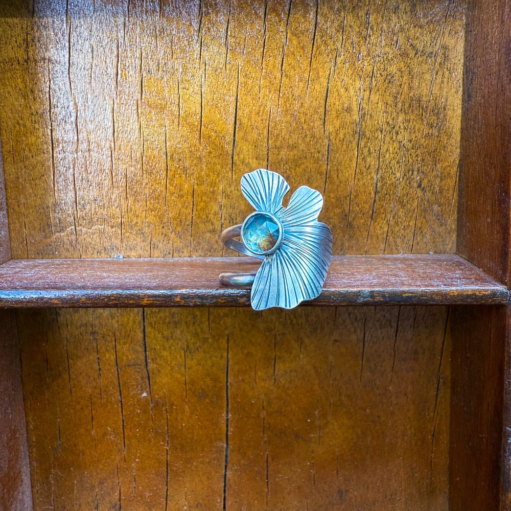 Image of Classic Ginkgo Leaf Wrap Around Ring (No. 1)