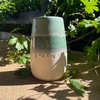 Image 2 of Vase Mellem Anemone2