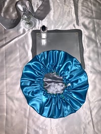 Image 2 of Gaze | Bonnet