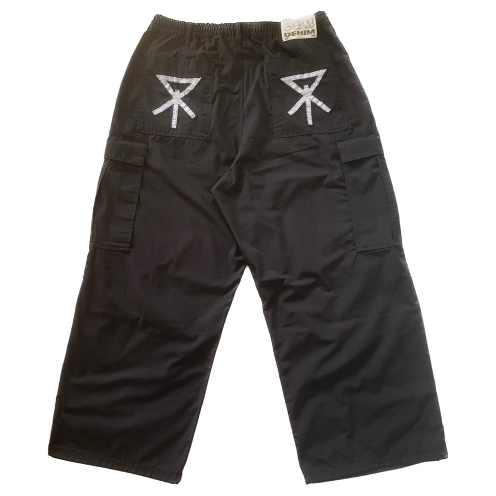 Cargo 0.1 (BLACK)