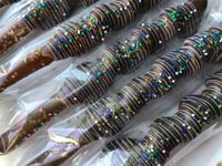 Image 2 of 1 Dozen Irish Pretzees