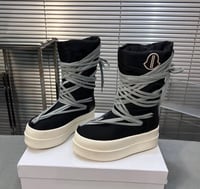 Image 1 of UNISEX ARTIC TYE  WINTER BOOTS