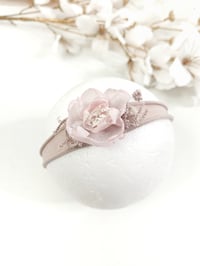 Image 1 of Newborn headband for photoshoot | baby pink