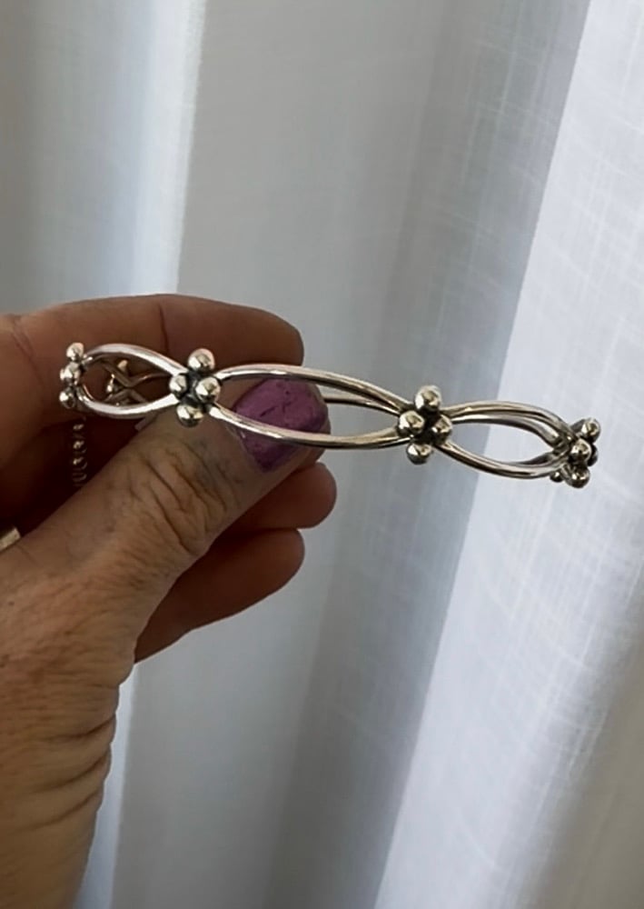 VICTORIA BANGLE Image 4