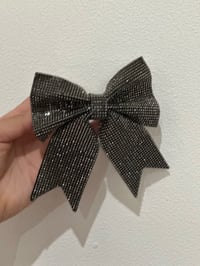 Image 3 of Glittery bow