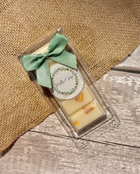 Image 1 of Mandarin and cranberry scented snap bar