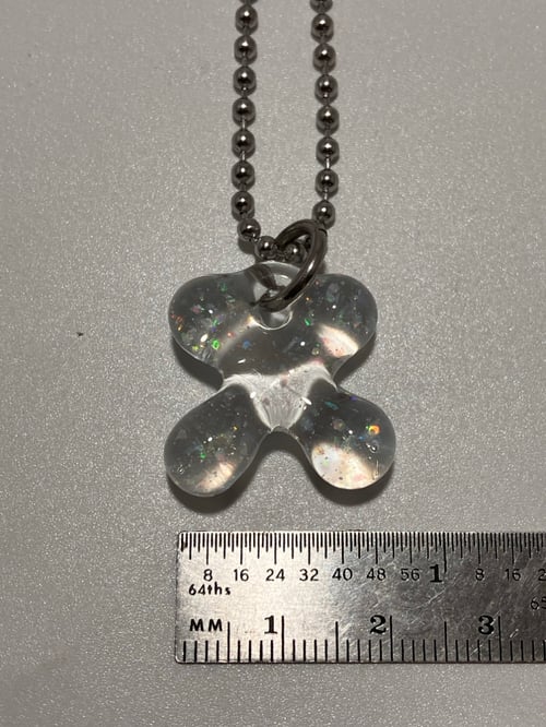 Image of crushed opal clover