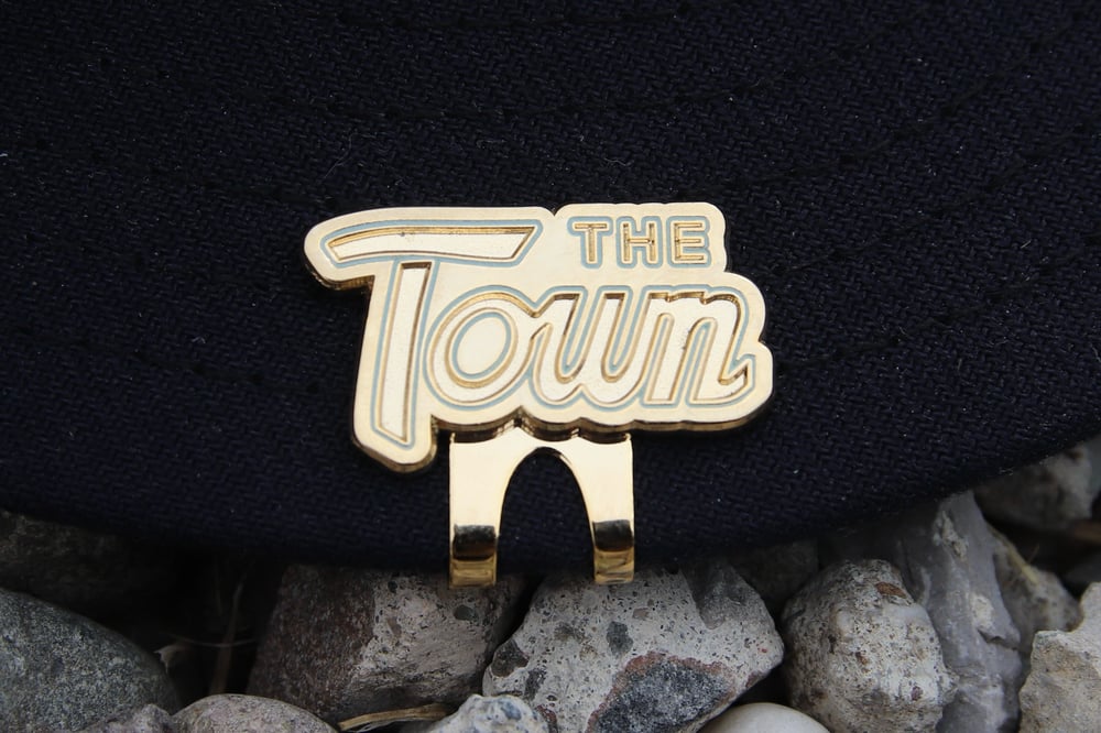 Image of Town Script Clip - Gold