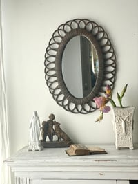 Image 6 of miroir en rotin année 60-70