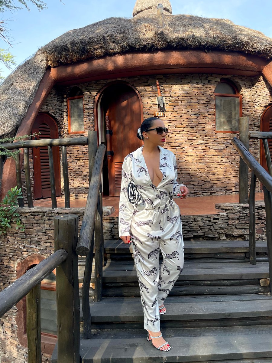 Image of ZEBRA PRINT SILKY 3-PIECE PAJAMA SET (CAD SIZE 12)