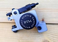 Image 2 of sidewinder tattoo machine silver grey