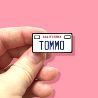 "TOMMO" License Plate Enamel Pin (Louis Tomlinson)