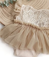 Image 2 of Newborn photo session body-dress | Rosalie | warm beige