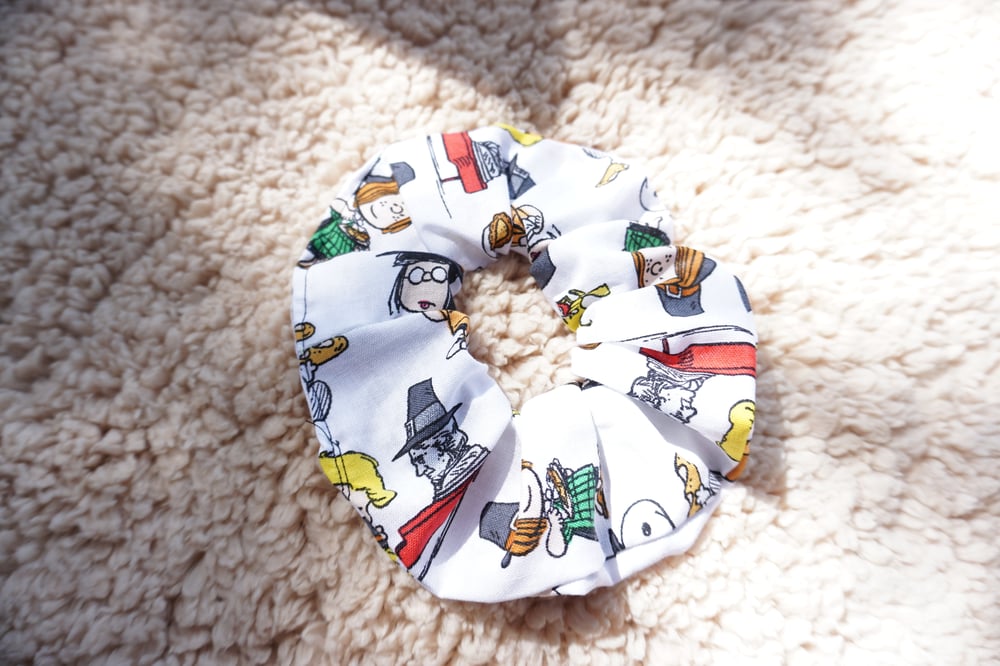 Image of Feast Scrunchie 