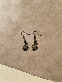 Image 2 of Sun beaded earrings 
