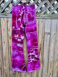 Image 2 of Geode ❤️ Flare legging Medium